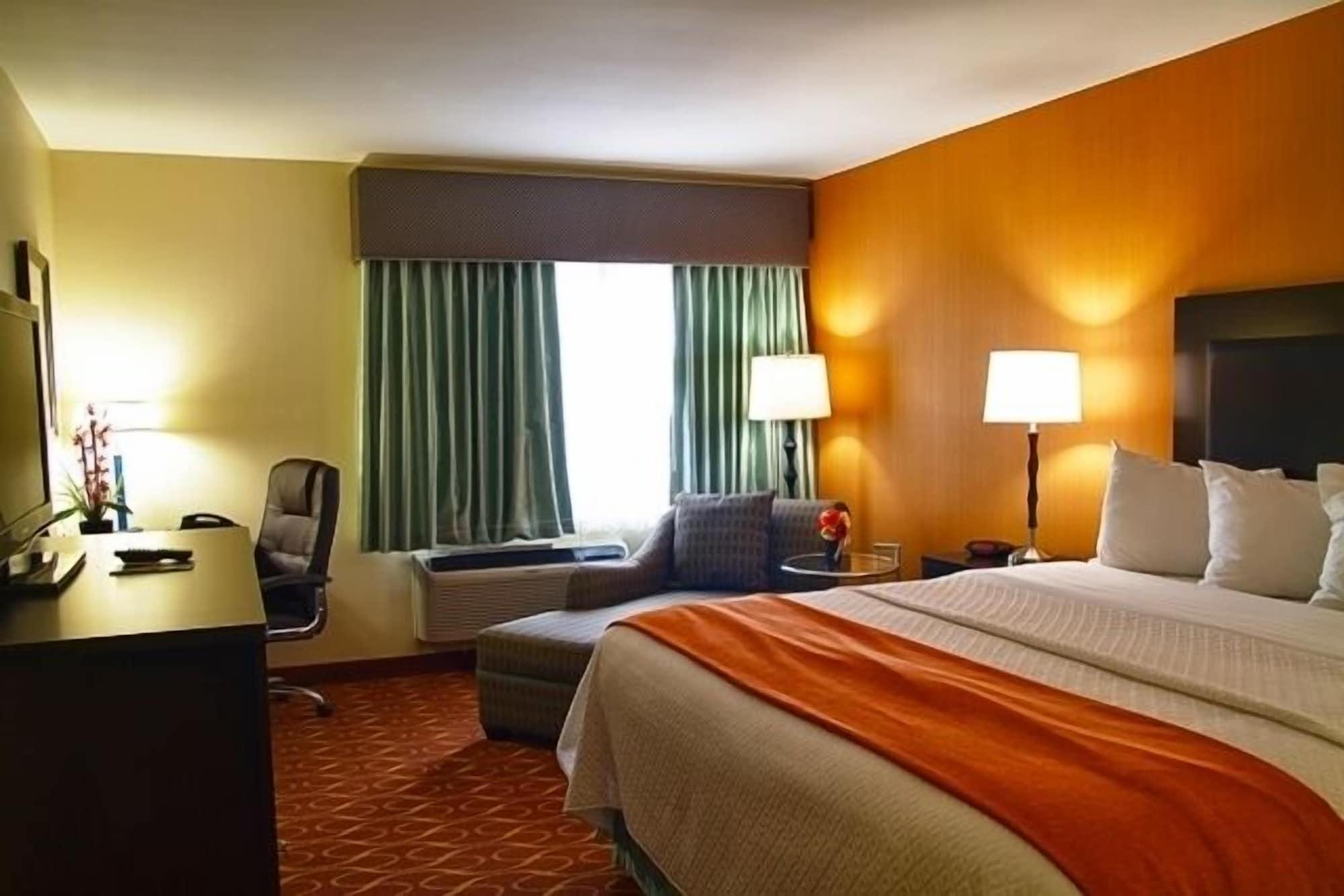 Lux Hotel & Spa, Trademark Collection By Wyndham Арлингтон Экстерьер фото